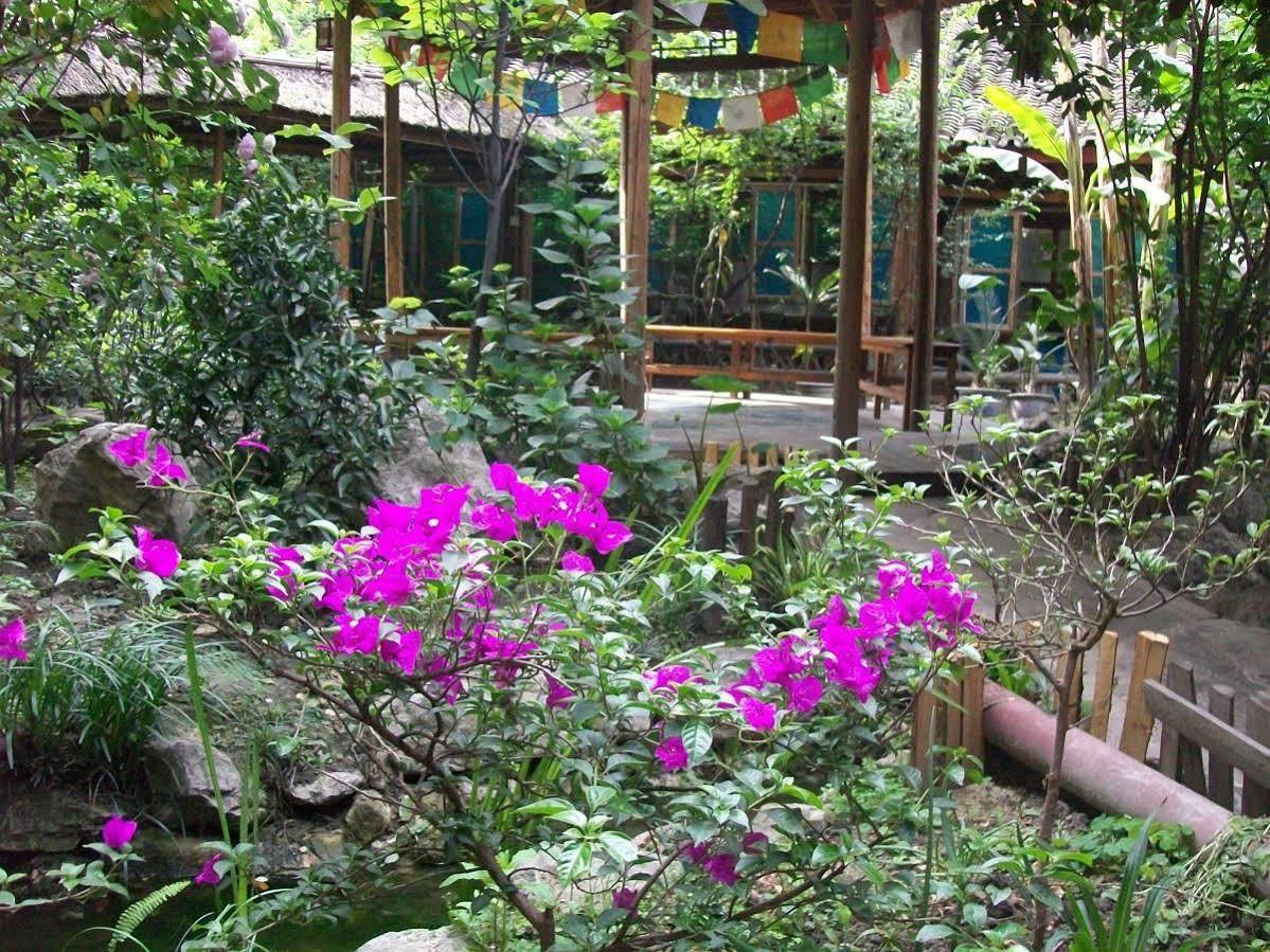 Hello Chengdu International Youth Hostel Екстер'єр фото