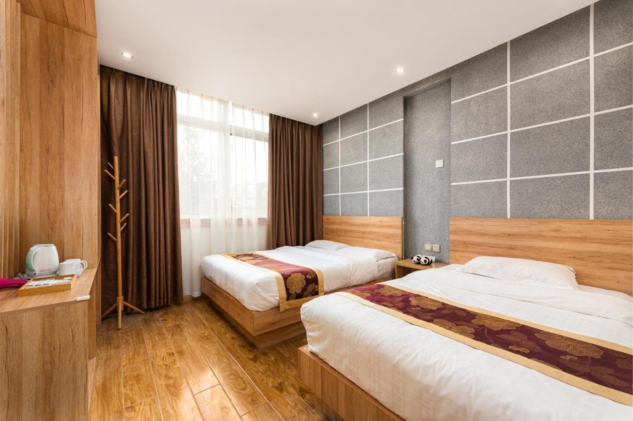 Hello Chengdu International Youth Hostel Екстер'єр фото